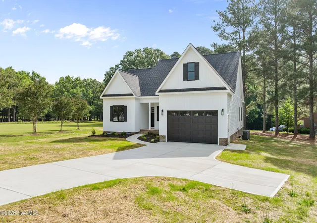 Photo 1 of Single family home for sale at 113 Twin Oaks Pl, Goldsboro, NC 27530 | MLS# 100573706 | Listing updated on 2026-09-17