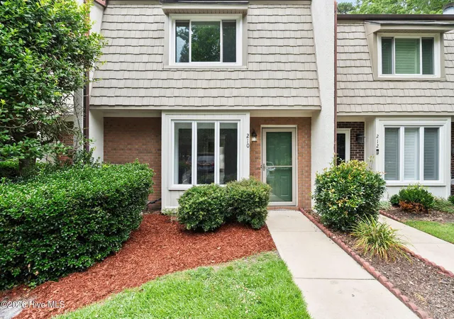 Homes for sale in Wilmington, NC | 210 Cobblestone Dr, Wilmington, NC 28405 | MLS# 100582934