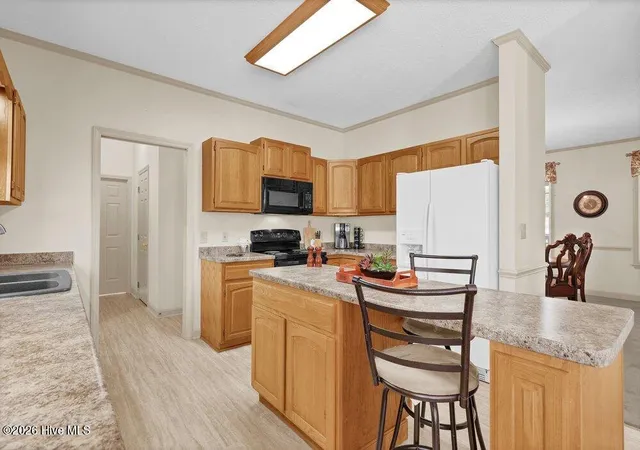 Photo 3 of Single family home for sale at 6608 Shire Ln, Wilmington, NC 28411 | MLS# 100584605 | Listing updated on 2026-09-12