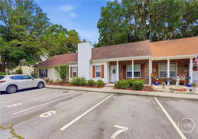 Photo 3 of Townhouse for sale at 6 Chaintree Dr, Savannah, GA 31419 | MLS# SA360196 | Listing updated on 2026-10-09
