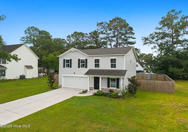 Photo 1 of Single family home for sale at 825 Usher Ave, Shallotte, NC 28470 | MLS# 100600073 | Listing updated on 2026-09-17