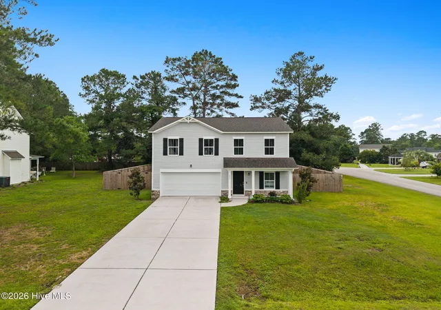 Photo 2 of Single family home for sale at 825 Usher Ave, Shallotte, NC 28470 | MLS# 100600073 | Listing updated on 2026-09-17