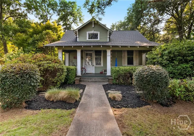 Photo 1 of Single family home for sale at 229 Church St N, Winterville, GA 30683 | MLS# CL361760 | Listing updated on 2026-08-17