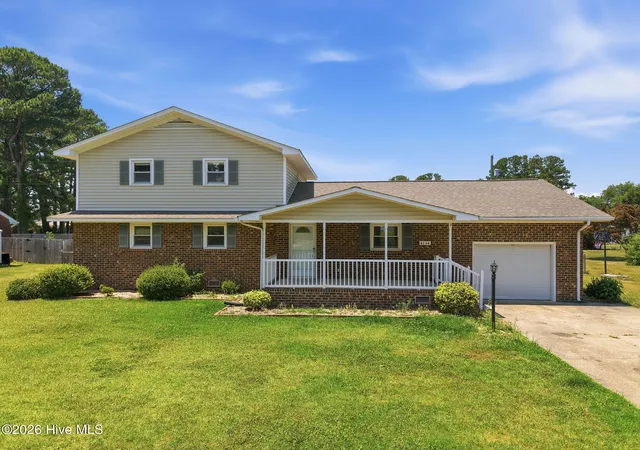 Homes for sale in Ayden, NC | 4130 Terrace Dr, Ayden, NC 28513 | MLS# 100581590