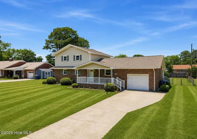 Photo 2 of Single family home for sale at 4130 Terrace Dr, Ayden, NC 28513 | MLS# 100581590 | Listing updated on 2026-08-28