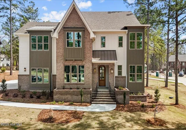 Homes for sale in Pinehurst, NC | 300 Sloan Ln, Pinehurst, NC 28374 | MLS# 100533142