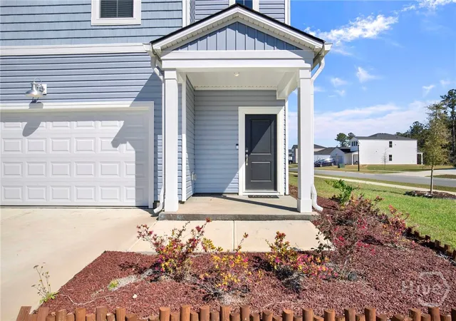 Photo 4 of Single family home for sale at 100 Amethyst Dr, Bloomingdale, GA 31302 | MLS# SA352084 | Listing updated on 2026-08-28