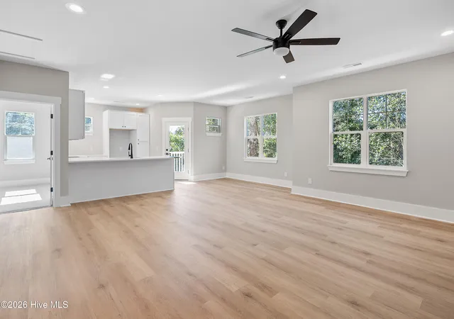 Photo 2 of Townhouse for sale at 4926 Oleander Dr #D, Wilmington, NC 28403 | MLS# 100566285 | Listing updated on 2026-08-18
