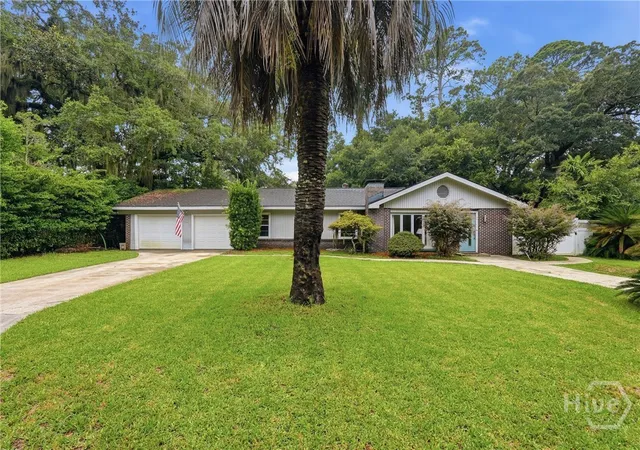 Photo 1 of Single family home for sale at 33 Romney Pl, Savannah, GA 31406 | MLS# SA361925 | Listing updated on 2026-09-13