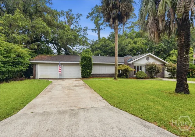 Photo 2 of Single family home for sale at 33 Romney Pl, Savannah, GA 31406 | MLS# SA361925 | Listing updated on 2026-09-13