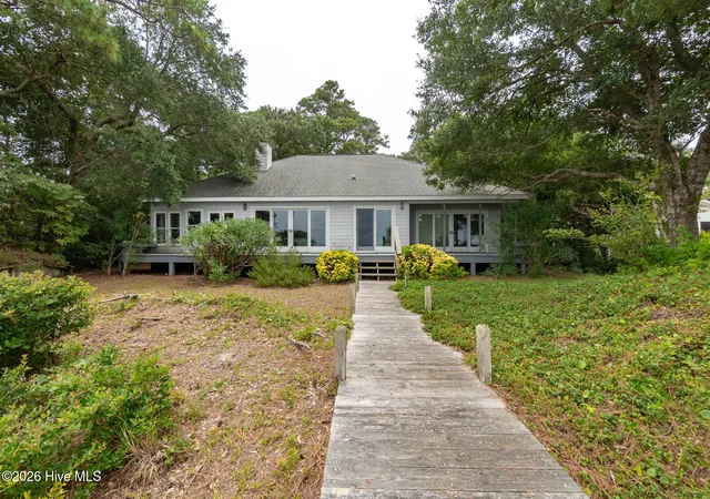 Photo 3 of Single family home for sale at 270 Oakleaf Dr, Atlantic Beach, NC 28512 | MLS# 100593283 | Listing updated on 2026-08-18