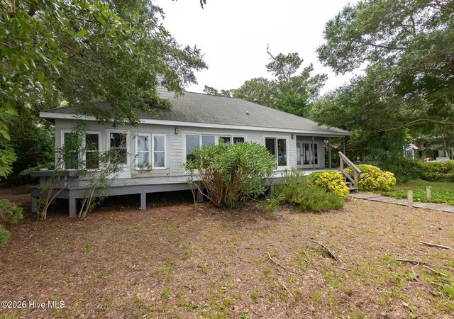 Photo 3 of Single family home for sale at 270 Oakleaf Dr, Atlantic Beach, NC 28512 | MLS# 100593283 | Listing updated on 2026-08-18