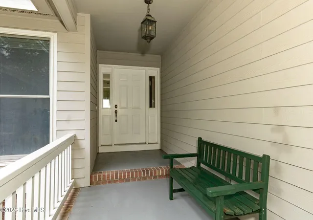Photo 4 of Single family home for sale at 270 Oakleaf Dr, Atlantic Beach, NC 28512 | MLS# 100593283 | Listing updated on 2026-08-18