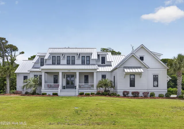 Photo 1 of Single family home for sale at 410 Sunrise Ct, Emerald Isle, NC 28594 | MLS# 100577576 | Listing updated on 2026-08-18