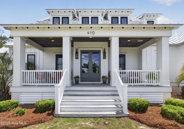 Photo 3 of Single family home for sale at 410 Sunrise Ct, Emerald Isle, NC 28594 | MLS# 100577576 | Listing updated on 2026-08-18