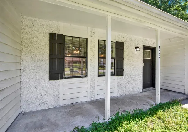 Photo 3 of Single family home for sale at 700 Thornwood Way, Hinesville, GA 31313 | MLS# SA356268 | Listing updated on 2026-07-07