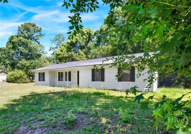 Photo 4 of Single family home for sale at 700 Thornwood Way, Hinesville, GA 31313 | MLS# SA356268 | Listing updated on 2026-07-07