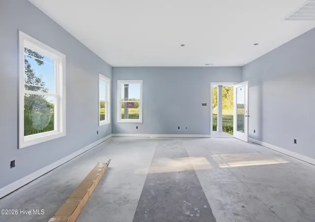 Photo 2 of Single family home for sale at 314 Camp Crk Dr, Oriental, NC 28571 | MLS# 100594796 | Listing updated on 2026-09-17
