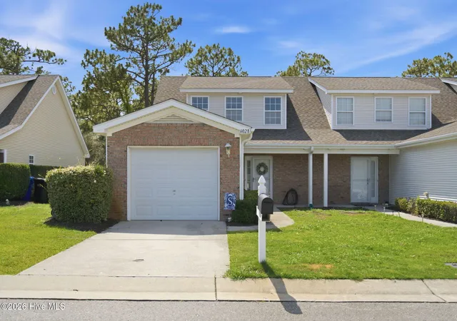 Photo 1 of Townhouse for sale at 6028 Gantts Trl, Wilmington, NC 28409 | MLS# 100584584 | Listing updated on 2026-08-18
