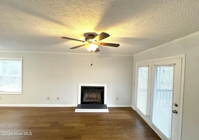 Listing Photo 5 - Condo for sale in building located at 1811 Savannah Ct, Wilmington, NC 28403