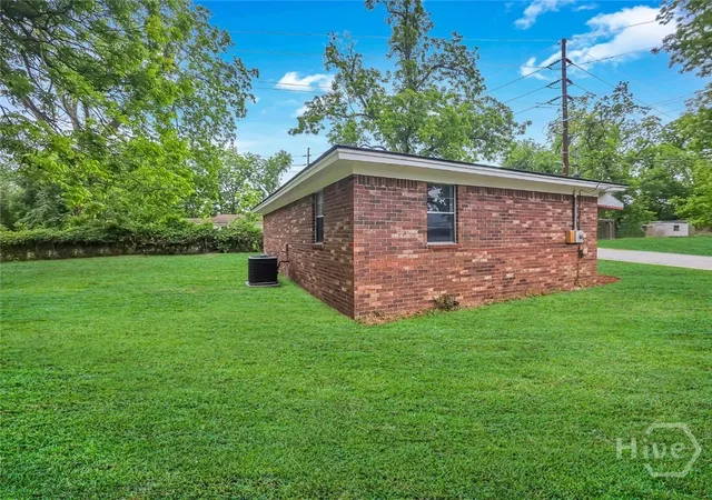 Homes for sale in Savannah, GA | 3911 5Th St, Savannah, GA 31408 | MLS# SA355647