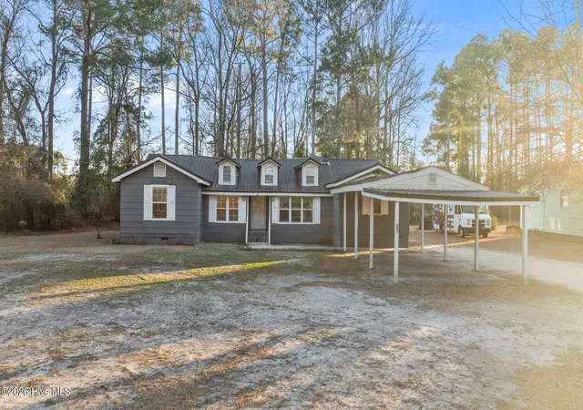 Homes for sale in Salemburg, NC | 99 Rich St, Salemburg, NC 28385 | MLS# 100548973