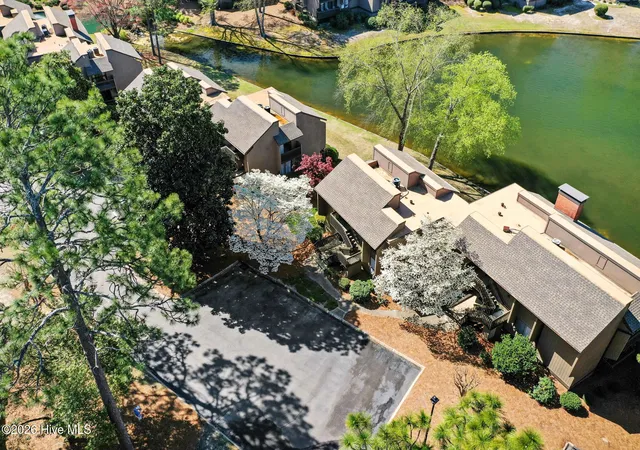 Photo 5 of Condo for sale at 250 Sugar Gum Ln #114, Pinehurst, NC 28374 | MLS# 100584967 | Listing updated on 2026-08-18