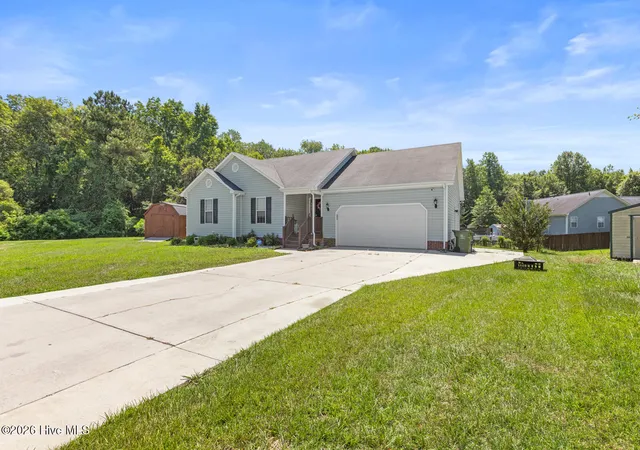 Photo 2 of Single family home for sale at 402 Kant Pl, Jacksonville, NC 28540 | MLS# 100580621 | Listing updated on 2026-09-05