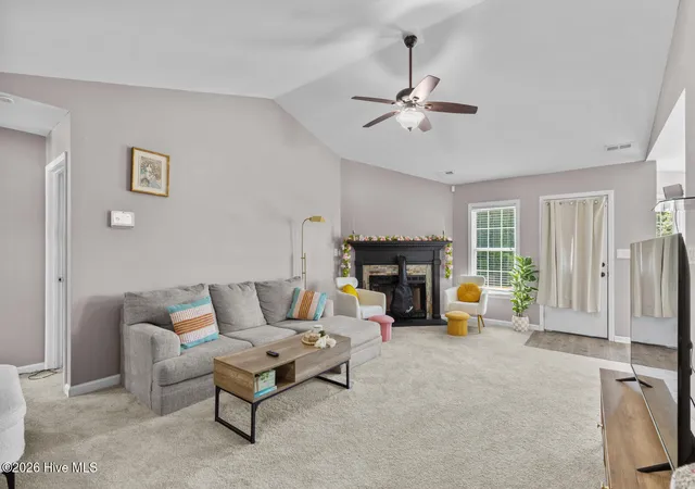 Photo 4 of Single family home for sale at 402 Kant Pl, Jacksonville, NC 28540 | MLS# 100580621 | Listing updated on 2026-09-05