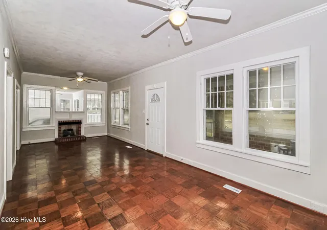 3rd image of 114 E Clay St, Whiteville, NC 28472 | MLS# 100595600