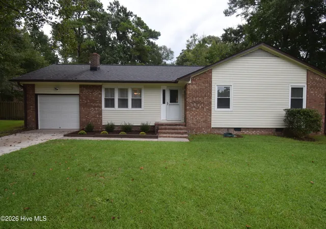 Photo 2 of Single family home for sale at 1005 Stillwood Cir, Jacksonville, NC 28540 | MLS# 100599626 | Listing updated on 2026-09-15