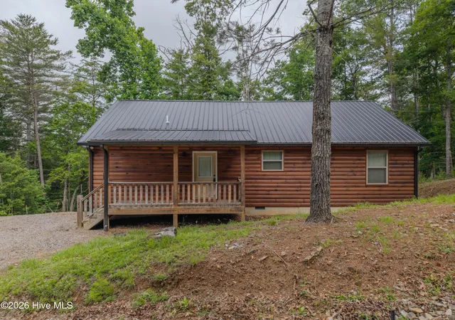 Homes for sale in Murphy, NC | 122 Woodcrest Dr, Murphy, NC 28906 | MLS# 100579665