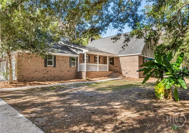 2nd image of 347 River Bend Rd, Richmond Hill, GA 31324 | MLS# SA358223