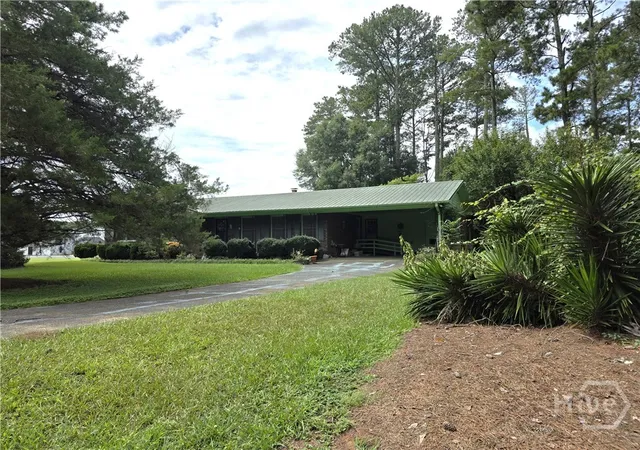 Photo 2 of Single family home for sale at 1215 Glenn Carrie Rd, Hull, GA 30646 | MLS# CL361220 | Listing updated on 2026-07-25