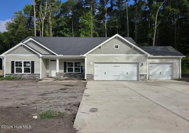Homes for sale in Ayden, NC | 4206 Tinsley Ct, Ayden, NC 28513 | MLS# 100561514