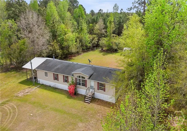 Homes for sale in Pembroke, GA | 1298 Lee Rd, Pembroke, GA 31321 | MLS# SA351672