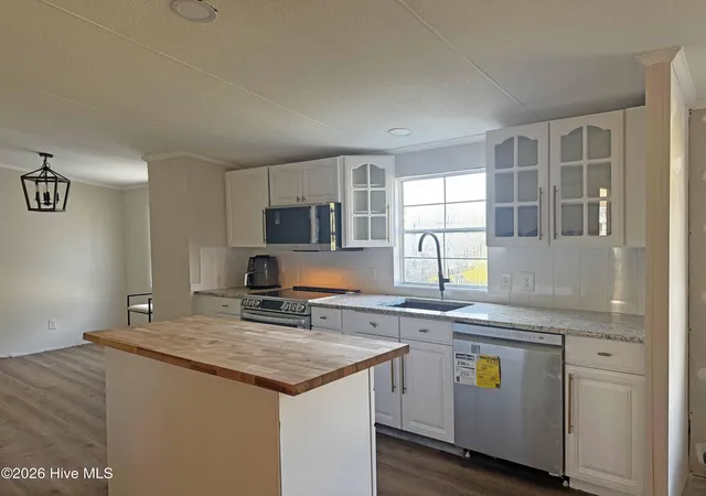 Photo 5 of Manufactured home for sale at 4768 Lobelia Rd, Vass, NC 28394 | MLS# 100581410 | Listing updated on 2026-08-24