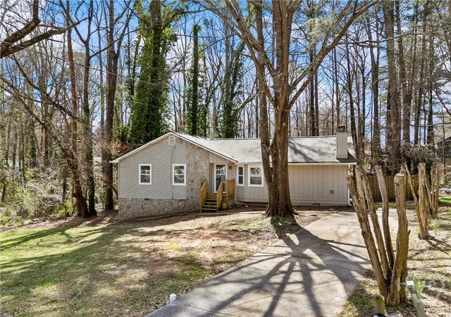 Homes for sale in Snellville, GA | 2493 Cherie Glen Rd, Snellville, GA 30039 | MLS# CL356319