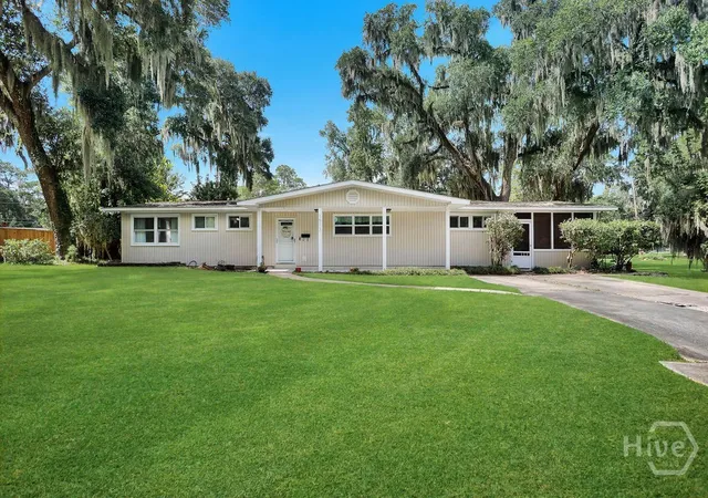 Photo 1 of Single family home for sale at 1513 Spalding Rd, Savannah, GA 31406 | MLS# SA361055 | Listing updated on 2026-07-28