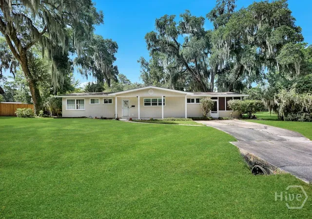 Photo 2 of Single family home for sale at 1513 Spalding Rd, Savannah, GA 31406 | MLS# SA361055 | Listing updated on 2026-07-28