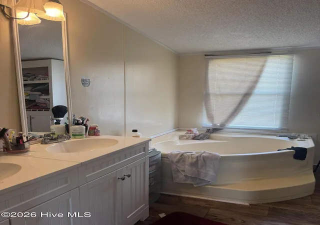 Photo 3 of Manufactured home for sale at 110 Lariat Cir, New Bern, NC 28562 | MLS# 100563539 | Listing updated on 2026-08-18