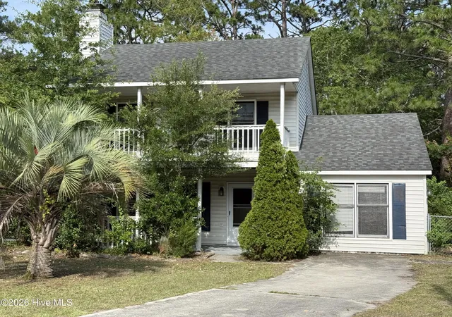 Photo 2 of Single family home for sale at 302 Silkweed Ct, Wilmington, NC 28405 | MLS# 100584254 | Listing updated on 2026-09-16