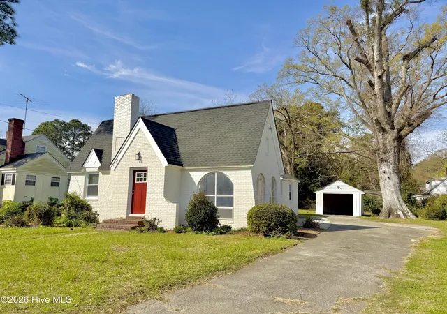 Homes for sale in Kinston, NC | 1304 Rhem St, Kinston, NC 28501 | MLS# 100561965