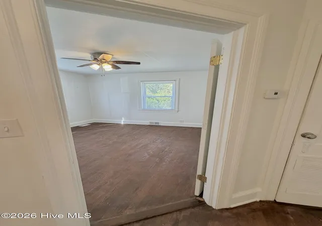 Homes for sale in Kinston, NC | 1304 Rhem St, Kinston, NC 28501 | MLS# 100561965