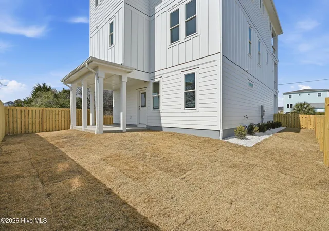 5th image of 113 Ocean View Ave, Carolina Beach, NC 28428 | MLS# 100558491