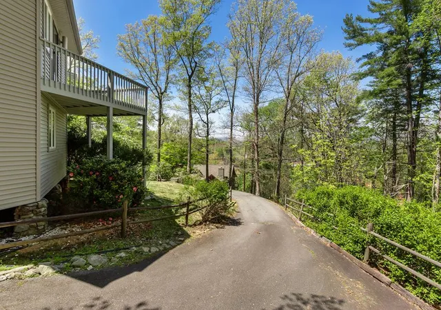 Photo 3 of Single family home for sale at 1240 Village Rd, Murphy, NC 28906 | MLS# 98544450 | Listing updated on 2026-08-18
