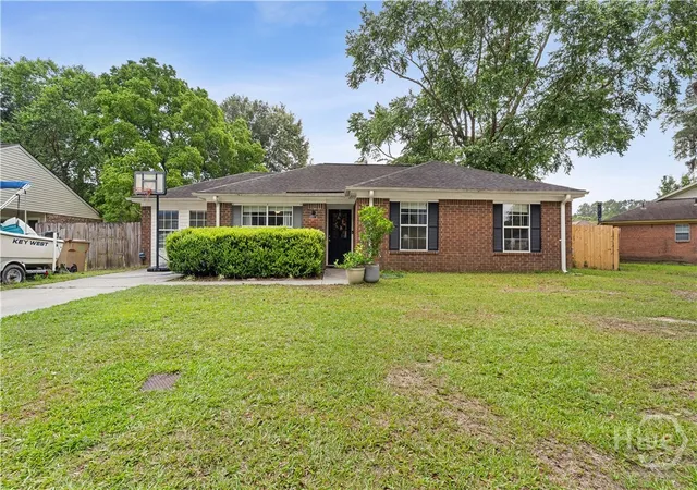 Homes for sale in Richmond Hill, GA | 385 Sterling Creek Dr, Richmond Hill, GA 31324 | MLS# SA357290