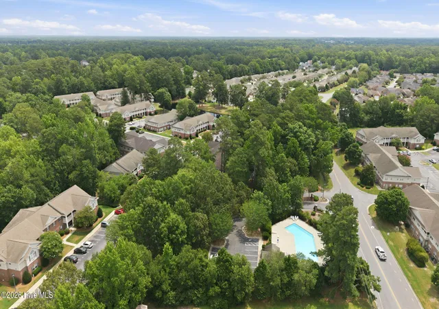 2nd image of 2225 Locksley Woods Dr, Greenville, NC 27858