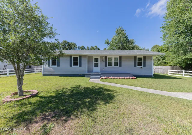 Homes for sale in Hubert, NC | 69 Sanders Dr, Hubert, NC 28539 | MLS# 100578274