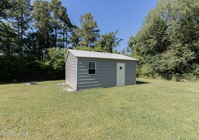 Homes for sale in Hubert, NC | 69 Sanders Dr, Hubert, NC 28539 | MLS# 100578274